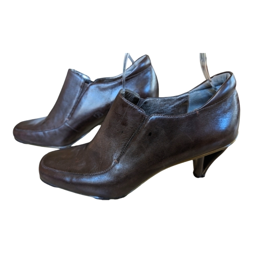 Asgi Women's Brown Square Toe, Fun Heel Ankle Booties - Size 8